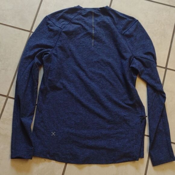 Lululemon Surge Warm Long Sleeve Blue shirt with zip pocket size S - Picture 7 of 11